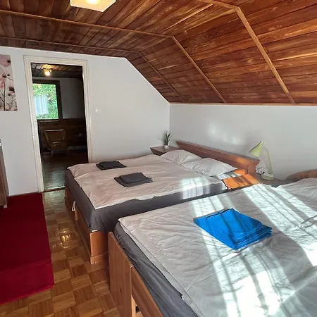 Tagas Hely A Parton Holiday home *