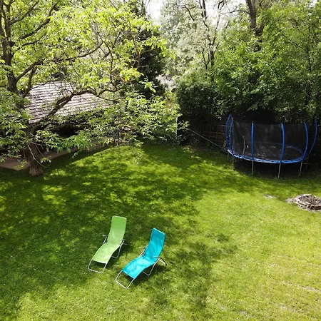 Holiday home Tagas Hely A Parton *