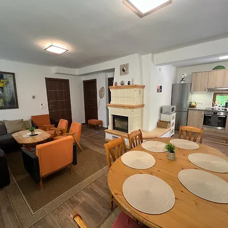 Holiday home Tagas Hely A Parton *