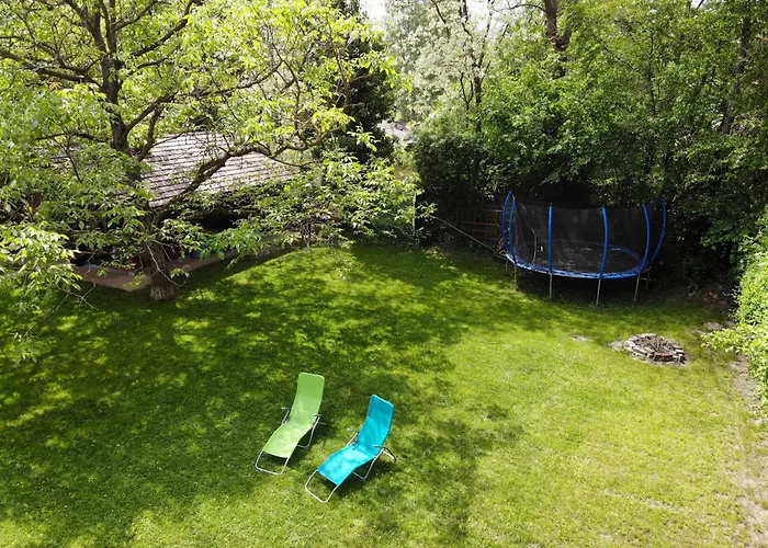 Holiday home Tagas Hely A Parton *