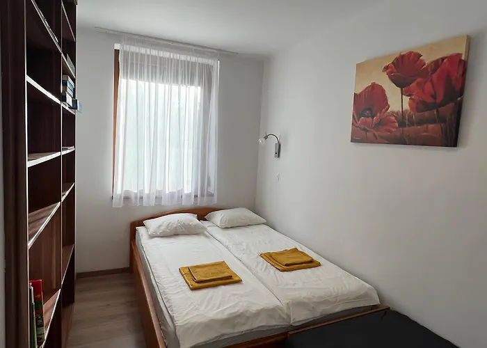 Tagas Hely A Parton Holiday home Balatonszarszo