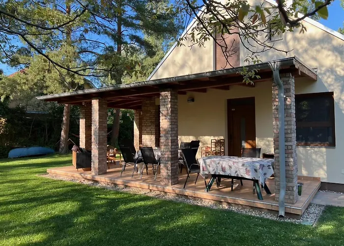 Holiday home Tagas Hely A Parton